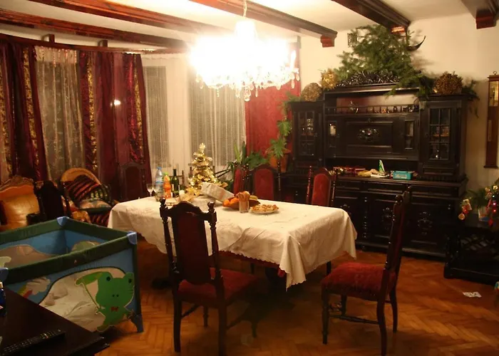 A Beautiful House Near Airport Krakow-balice Tatil Evi