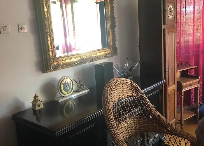 Tatil Evi A Beautiful House Near Airport Krakow-balice